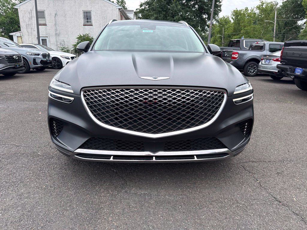 Used 2024 Genesis GV70 2.5T w/ Select Package AWD/4WD image 2