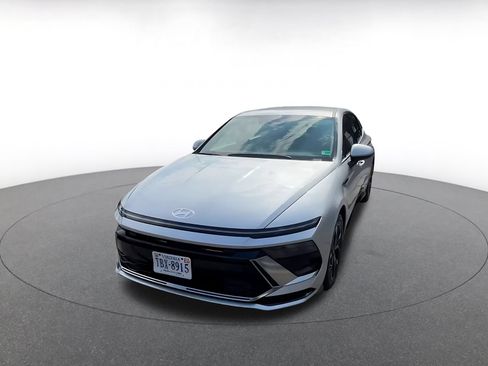 Used 2025 Hyundai Sonata SEL FWD image 6
