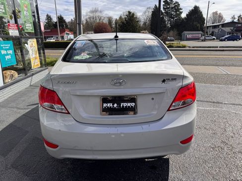 Used 2016 Hyundai Accent SE FWD image 7