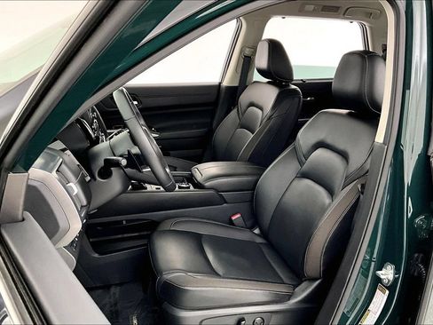 Used 2024 Nissan Pathfinder SL w/ Black Appearance Package AWD/4WD image 29