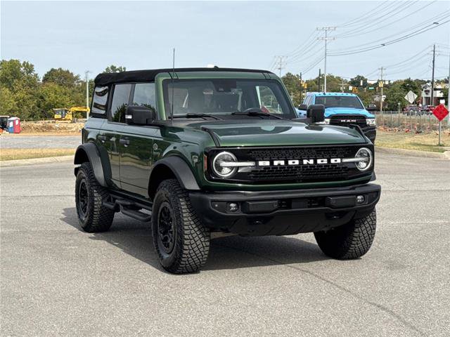 Certified 2022 Ford Bronco Wildtrak AWD/4WD image 3