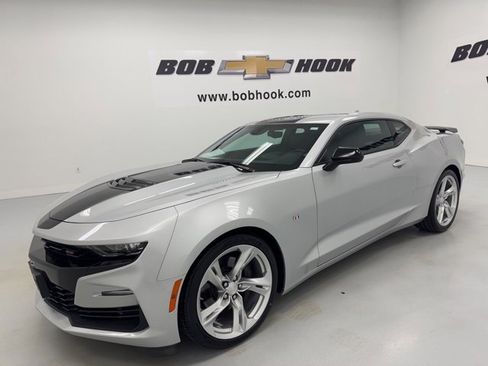 Used 2019 Chevrolet Camaro SS image 1