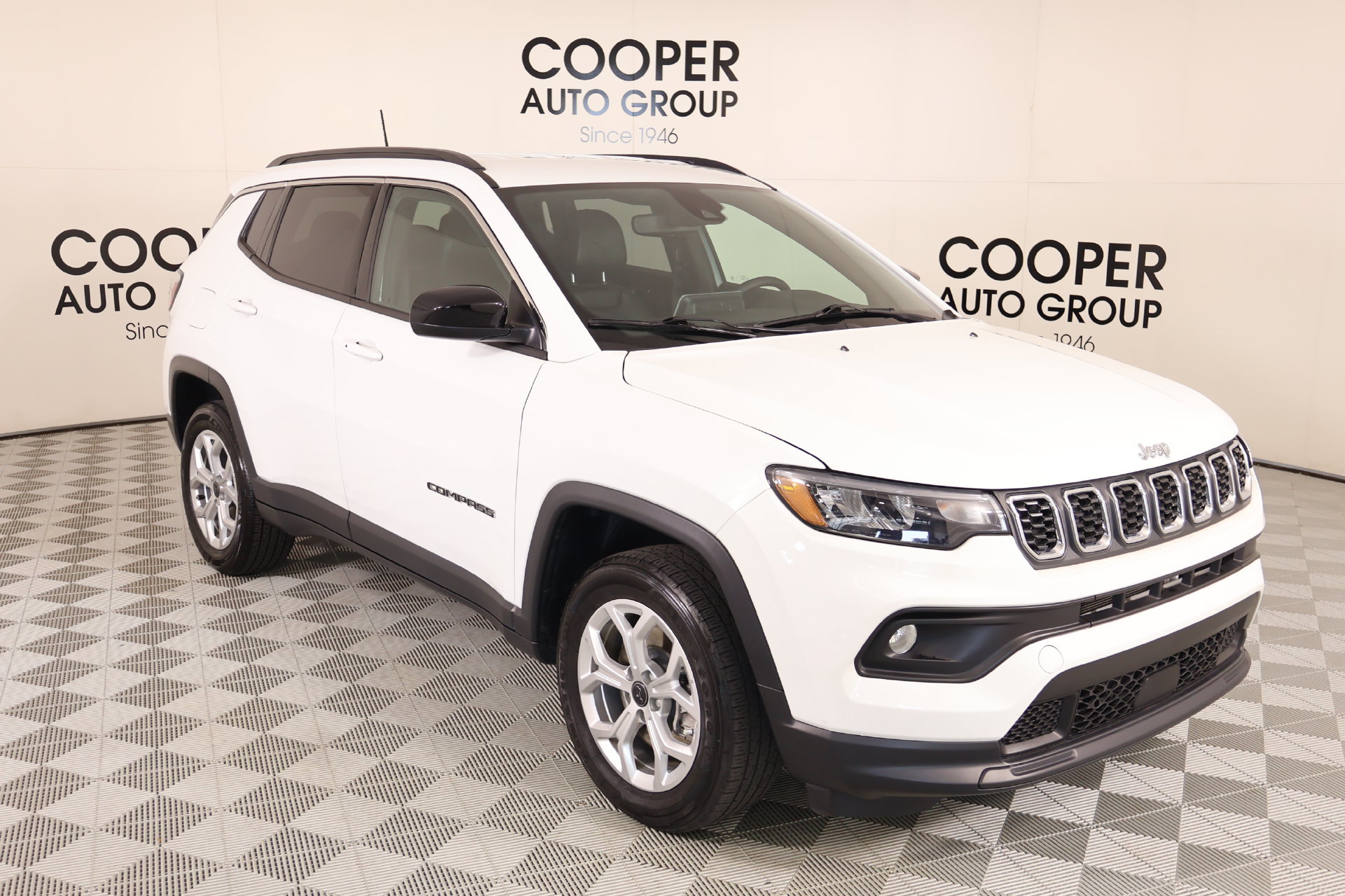 Used 2025 Jeep Compass Latitude AWD/4WD 360° Tour