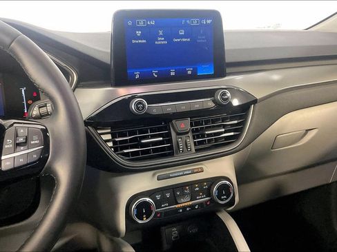 Used 2024 Ford Escape Active AWD/4WD image 8