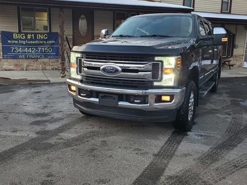 Used 2018 Ford F350 XLT image 1