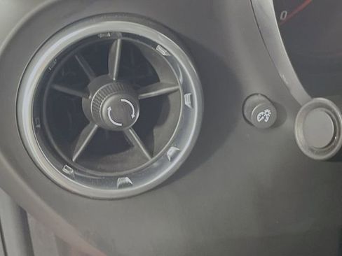 Used 2018 Chevrolet Camaro SS RWD image 11