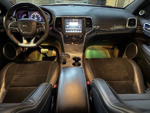 Used 2014 Jeep Grand Cherokee SRT8 w/ Luxury Group II image 9