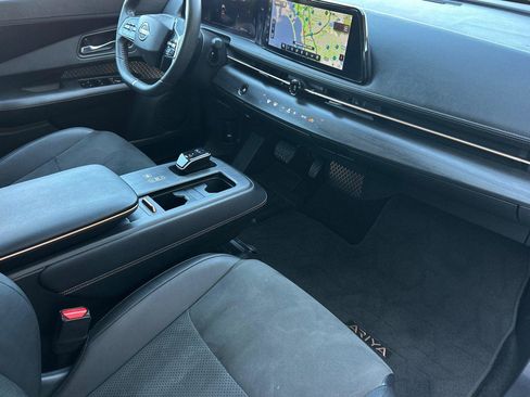 Used 2023 Nissan Ariya AWD image 17