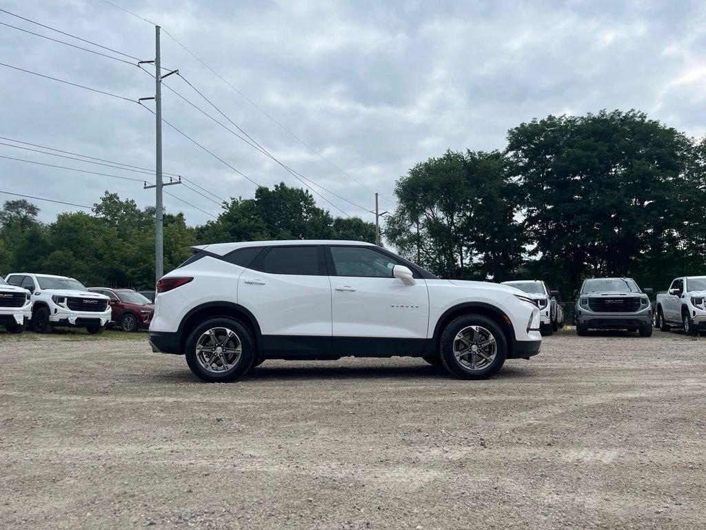 Used 2023 Chevrolet Blazer LT FWD image 6