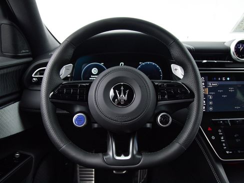 New 2026 Maserati Grecale Modena AWD/4WD image 17