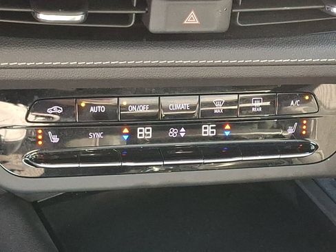 Used 2022 Buick Envision Preferred image 17