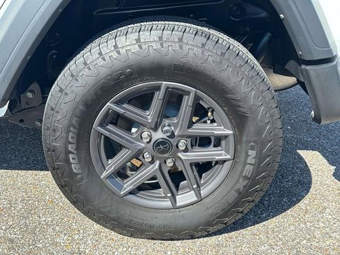 Used 2024 Jeep Wrangler Sport S image 4