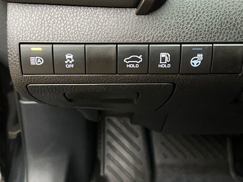 Used 2023 Toyota Camry XLE image 27