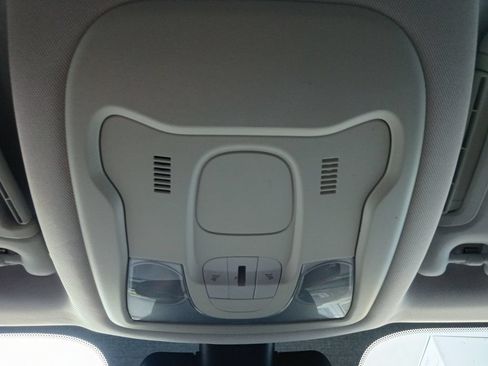 Used 2016 Jeep Renegade Trailhawk AWD/4WD image 7