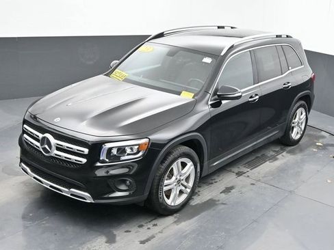 Used 2023 Mercedes-Benz GLB 250 4MATIC image 38