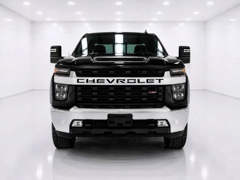 Used 2021 Chevrolet Silverado 2500 LT w/ Convenience Package AWD/4WD image 8