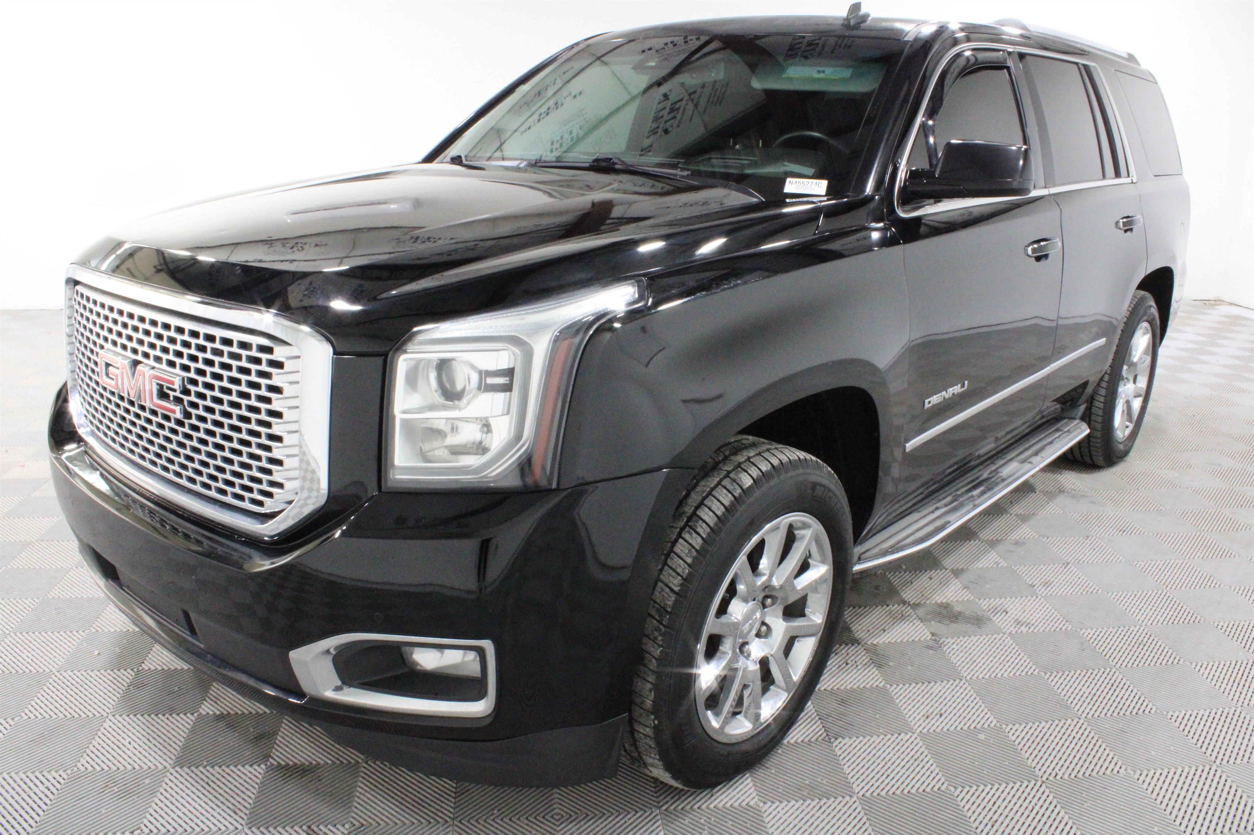 Used 2015 GMC Yukon Denali w/ Touring Package AWD/4WD image 7