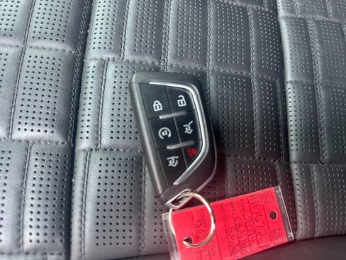 Used 2024 Cadillac Escalade Sport Platinum w/ LPO, Floor Liner Package AWD/4WD image 33