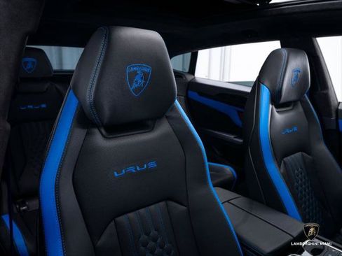Used 2024 Lamborghini Urus S AWD/4WD image 50