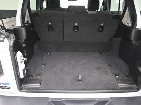 Used 2024 Jeep Wrangler Unlimited Rubicon 4xe image 16