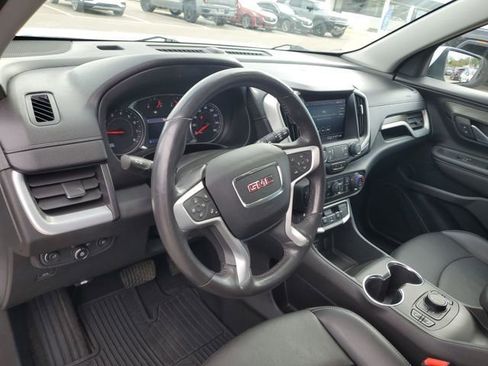 Certified 2022 GMC Terrain SLT image 10