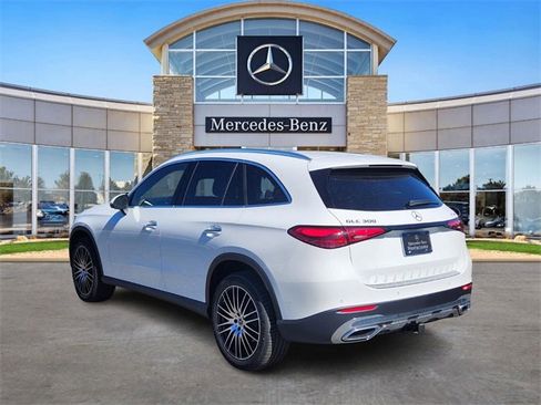 New 2026 Mercedes-Benz GLC 300 4MATIC image 3