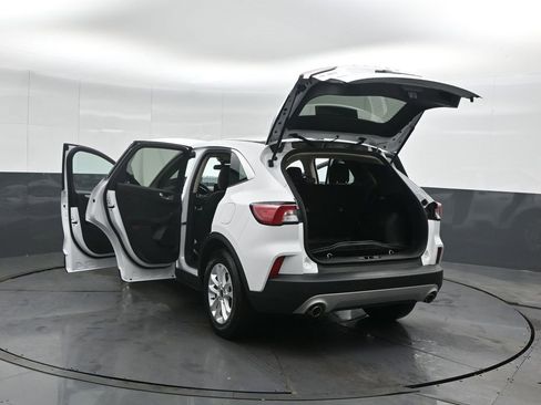 Used 2020 Ford Escape SE image 58