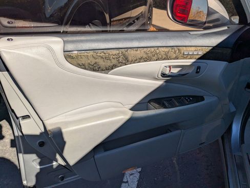 Used 2010 Lexus LS 460 image 14