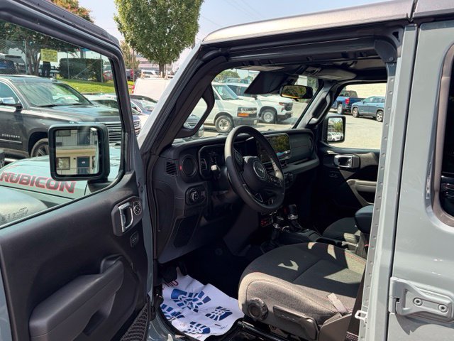 Used 2026 Jeep Gladiator Rubicon AWD/4WD image 14