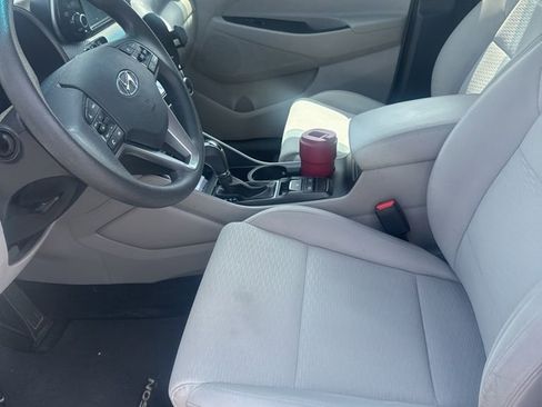Used 2020 Hyundai Tucson Value FWD image 3