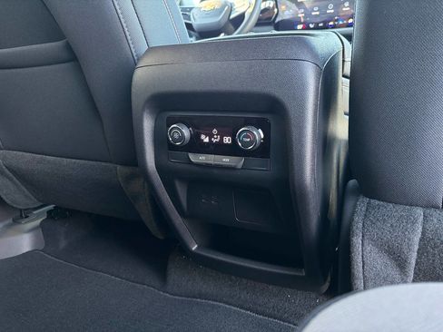 New 2026 Chevrolet Traverse LT image 21