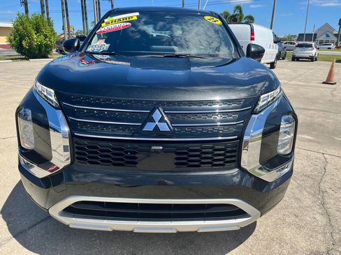 Used 2023 Mitsubishi Outlander SE image 9