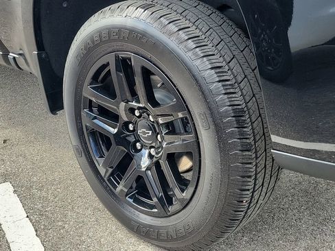 Certified 2023 Chevrolet Silverado 1500 Custom w/ LPO, Dark Essentials Package image 10