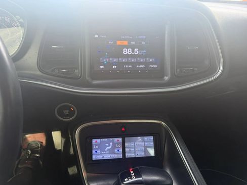 Used 2016 Dodge Challenger SXT RWD image 11