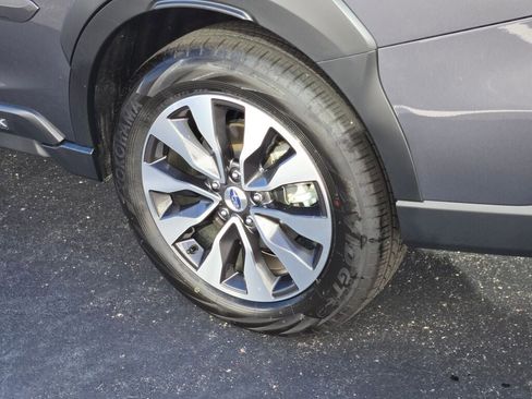 Certified 2025 Subaru Outback Limited image 14