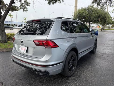 Used 2023 Volkswagen Tiguan SE R-Line FWD image 6