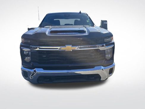Used 2024 Chevrolet Silverado 2500 LT image 6