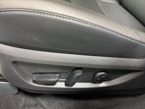 Used 2025 INFINITI QX50 Luxe image 11