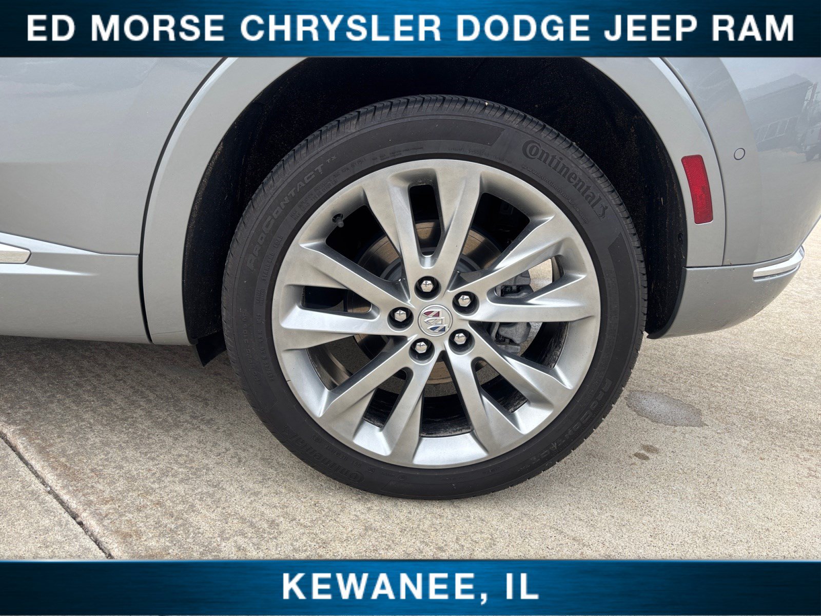 Used 2023 Buick Envision Avenir AWD/4WD image 18