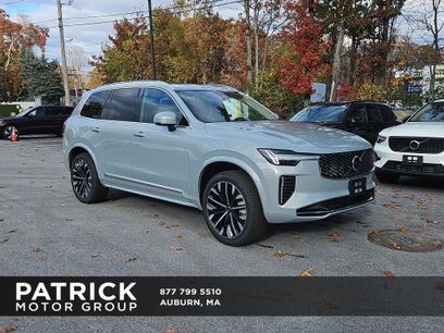 New 2026 Volvo XC90 T8 Plus