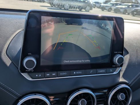 Used 2023 Nissan Sentra SV image 21