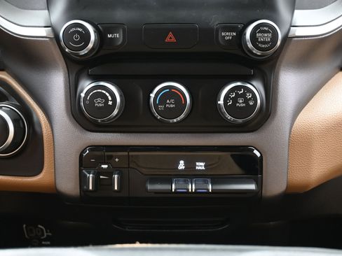 Used 2020 RAM 1500 Lone Star image 36