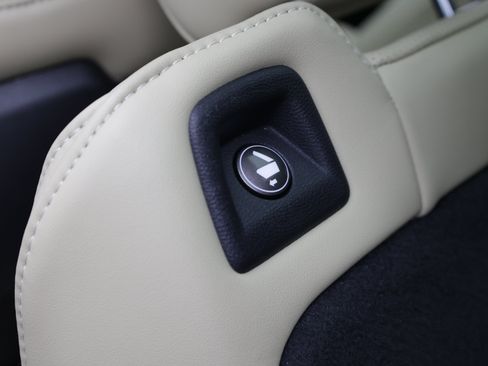 Used 2023 Acura MDX SH-AWD w/ Technology Package image 43