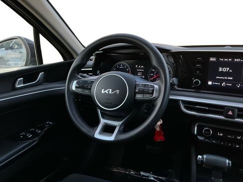 Used 2022 Kia K5 LX image 11