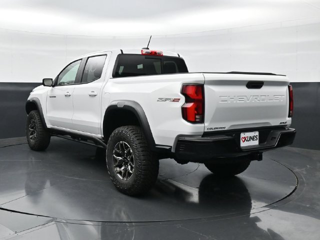 New 2026 Chevrolet Colorado ZR2 w/ Technology Package AWD/4WD image 11