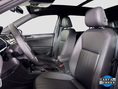 Certified 2024 Volkswagen Tiguan SE R-Line image 20