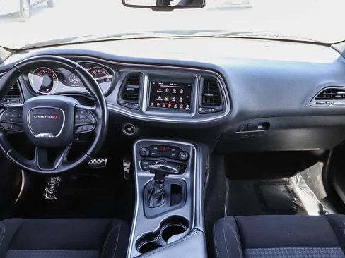 Used 2021 Dodge Challenger SXT RWD image 12