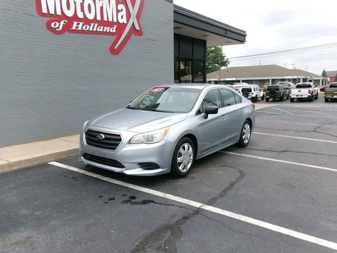 Used 2015 Subaru Legacy 2.5i AWD/4WD image 2