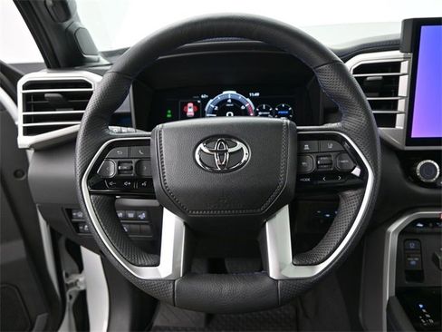 Used 2024 Toyota Sequoia Platinum image 8