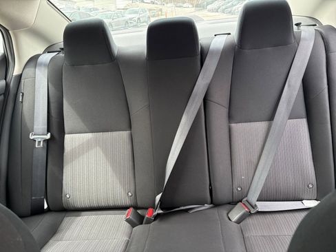 Used 2025 Nissan Sentra SV image 36